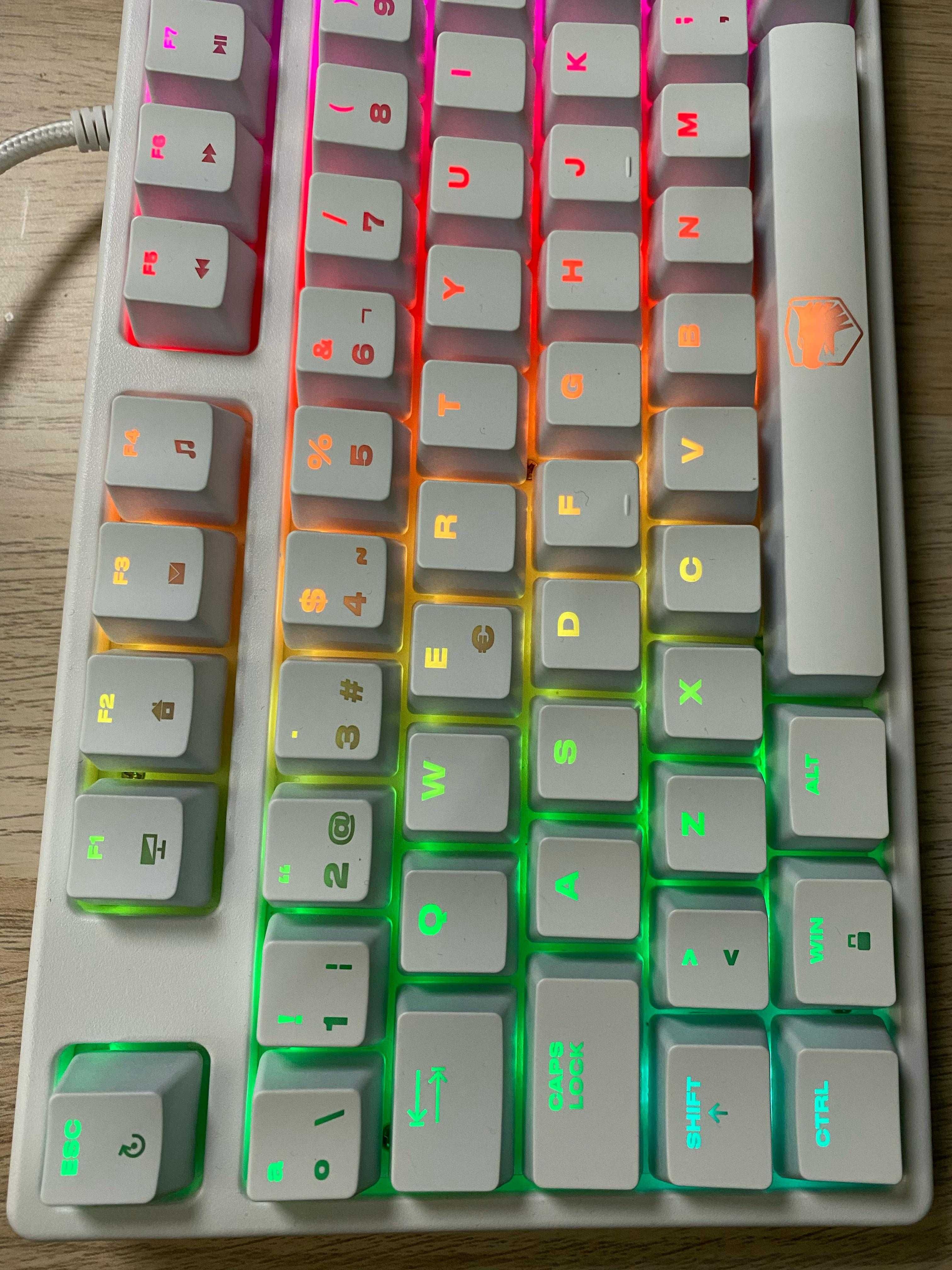 Teclado mecânico branco RGB (NOVO)