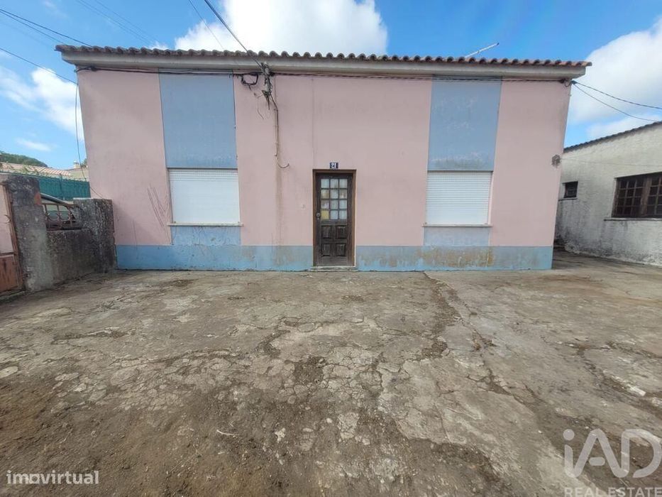 Casa / Villa T4 em Serra d'El-Rei de 84,00 m2