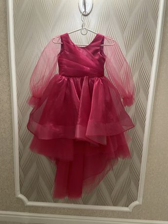 Рожеве дитяче плаття