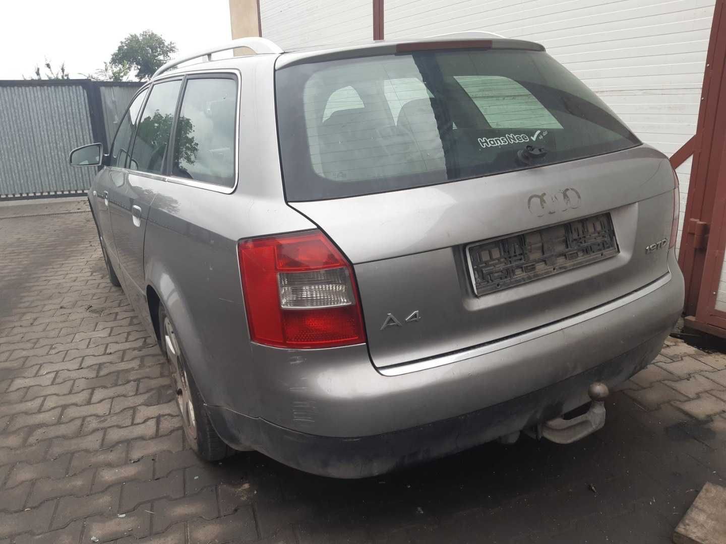 Audi A4 B6 Lampy drzwi klapa zderzak tył Kod lakieru LY7Q