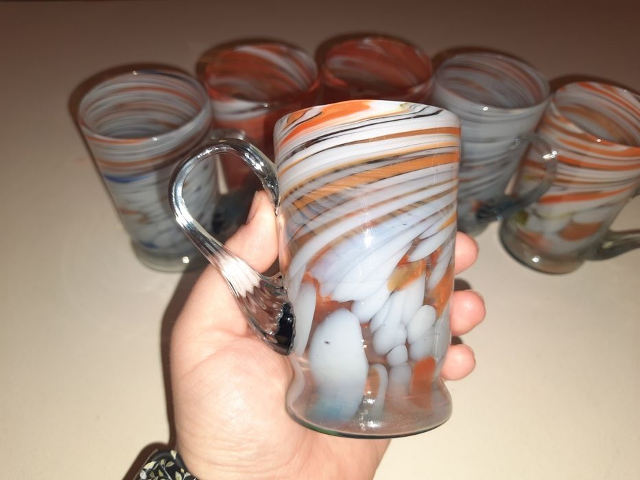 Чашки з гутного скла