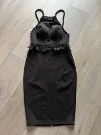 Sliczna sukienka czarna perelki