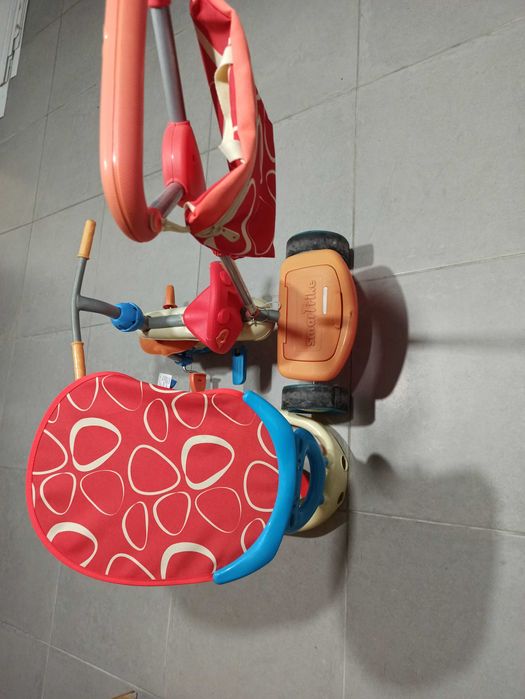 Triciclo com protetor de sol