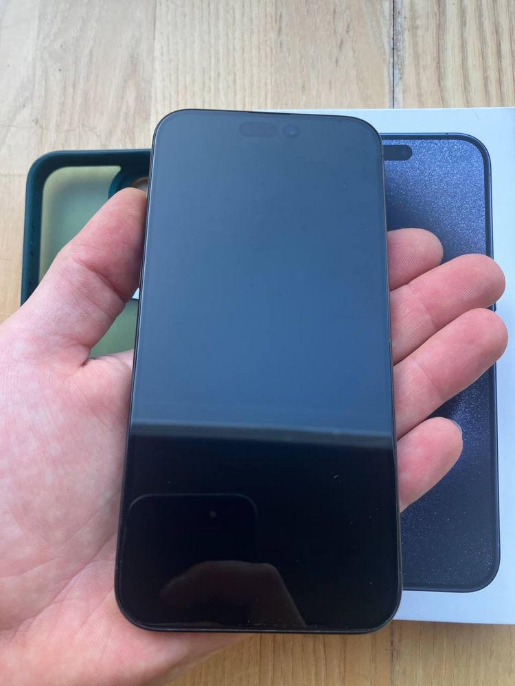 iPhone 15 Pro Max black titanium 256 GB