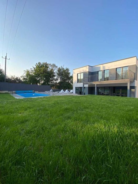 Здам окремий ВІП будинок з басейном