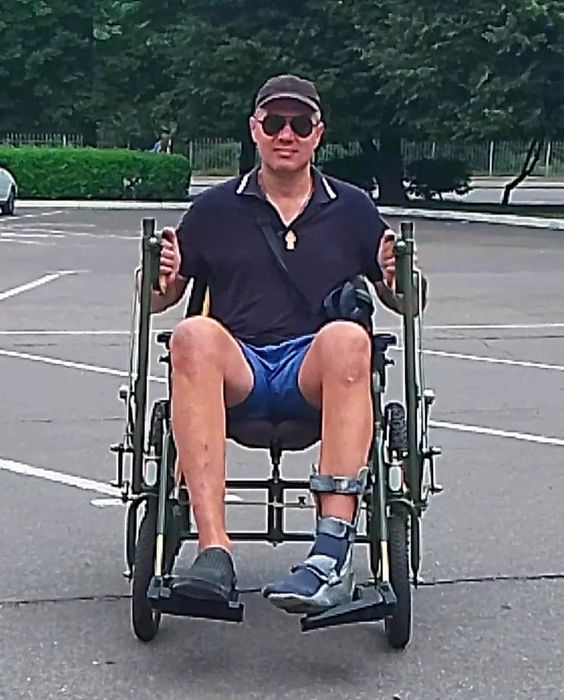 Требуется помощь в поклейке обоев