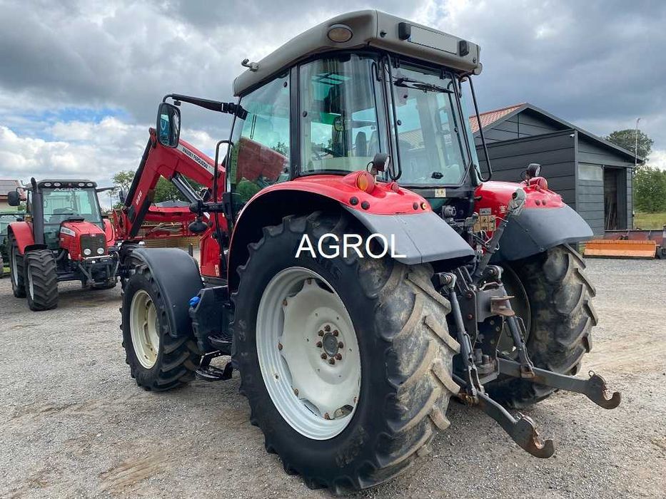 Massey Ferguson 5613 Dyna4, 2015r z ładowaczem MF956