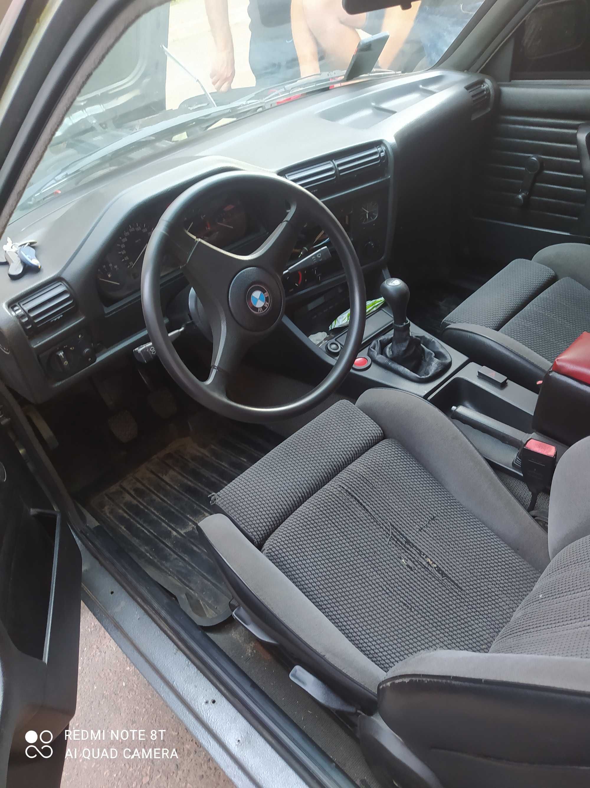 Продаж BMW E 30 323i