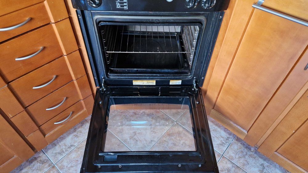 Vende-se Forno Eléctrico