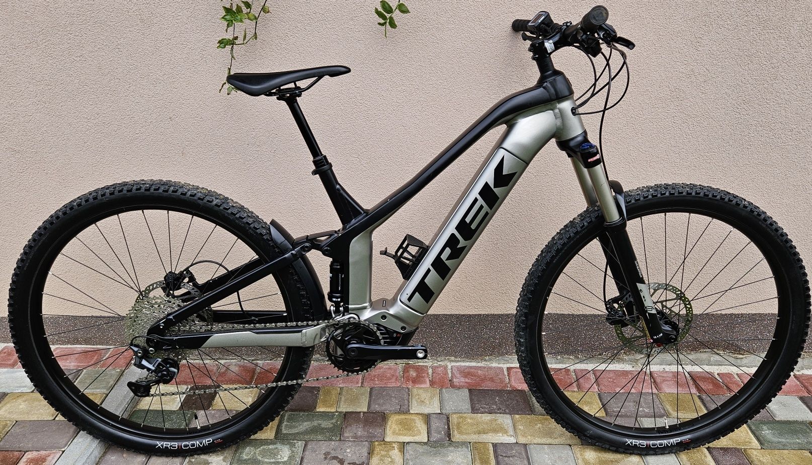 Trek Powerfly 4 PowerTube 625| 2021 рік. L.