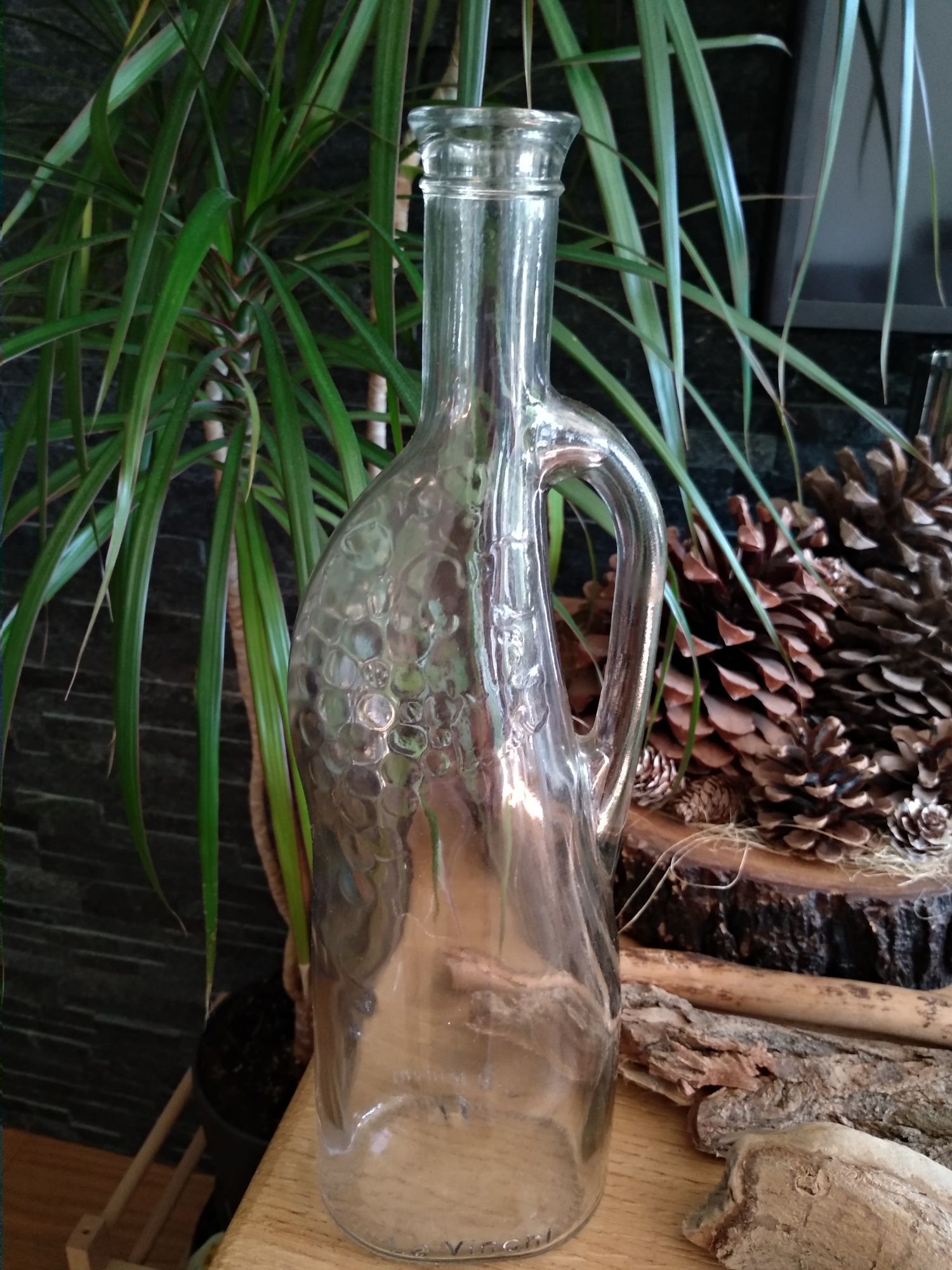 Szklana butelka z uchwytem dzbanek 0,75l