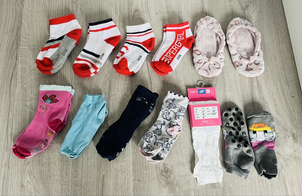 Duży zestaw skarpetki stopki rajstopy, niektòre NOWE, 27-30