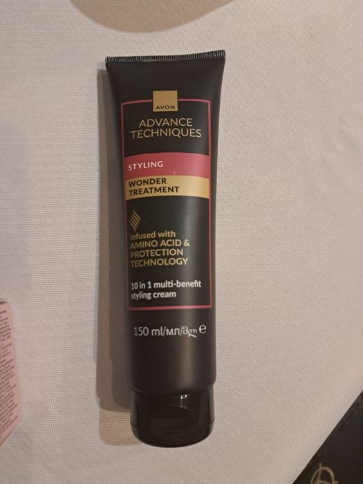 Krem stylizacji wlosow avon