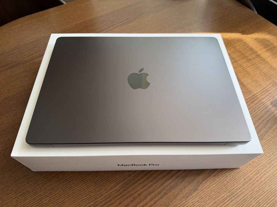 Macbook pro 14 M3 max 36GB/1TB 14/30