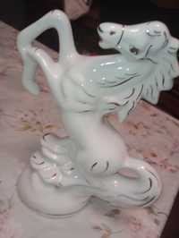 Koń figurka z porcelany