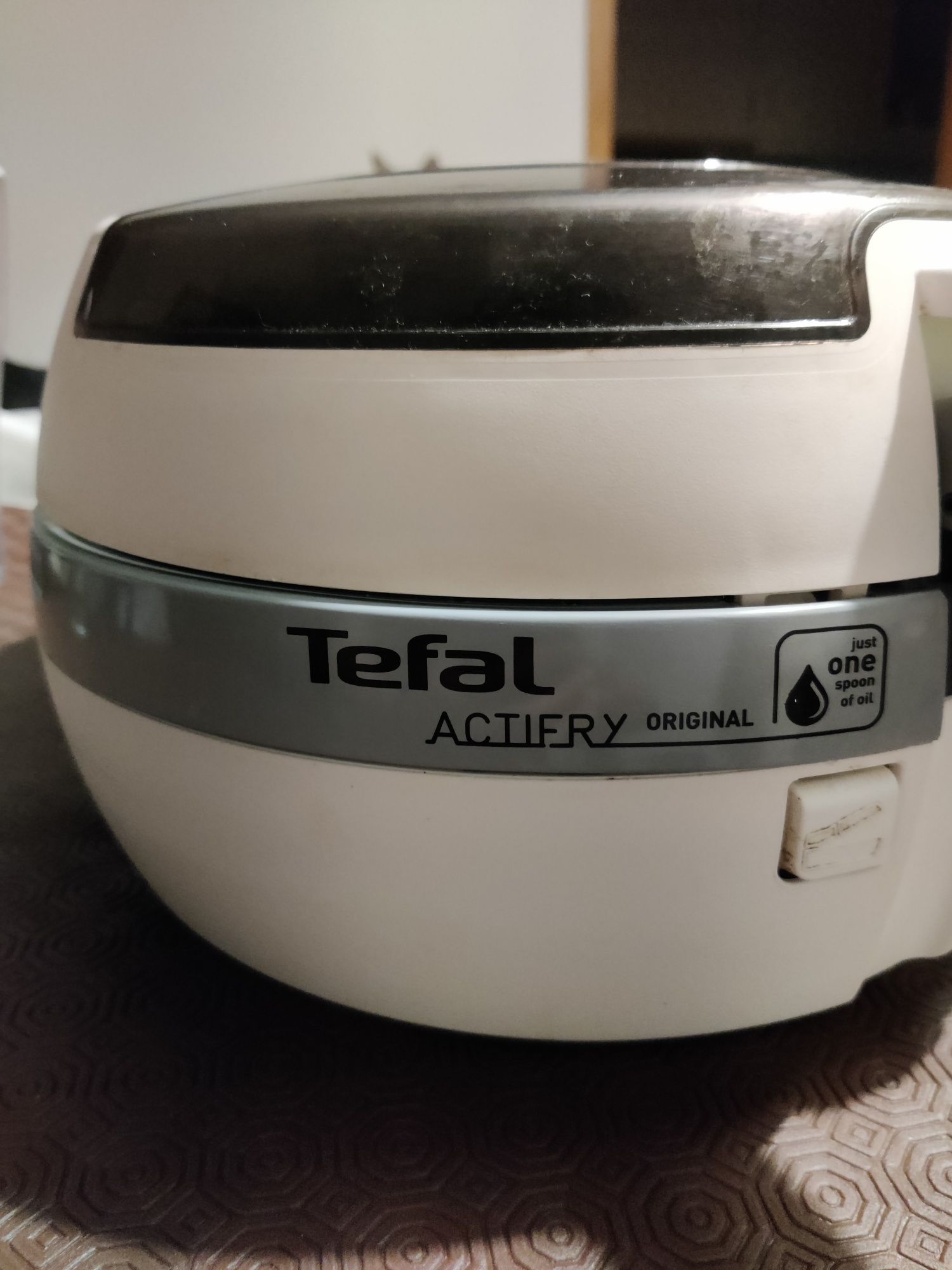 Tefal ActiFry (one spoon of oil)