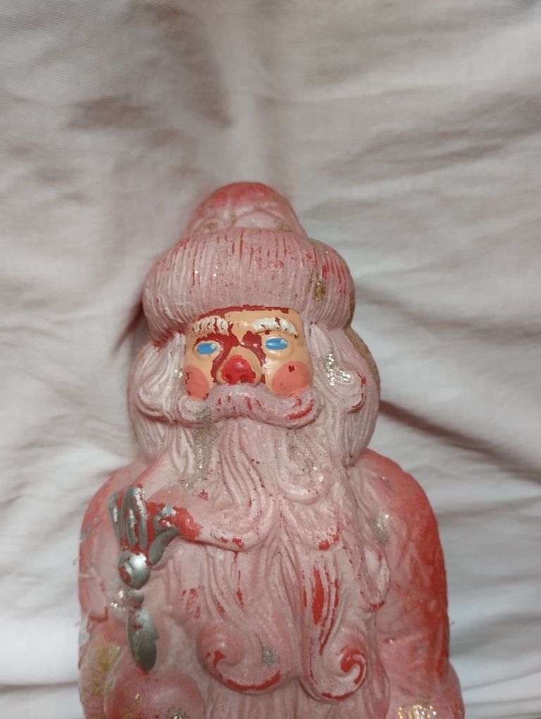 Продам новогоднюю игрушку Дед Мороз, советского периода. Материал плас
