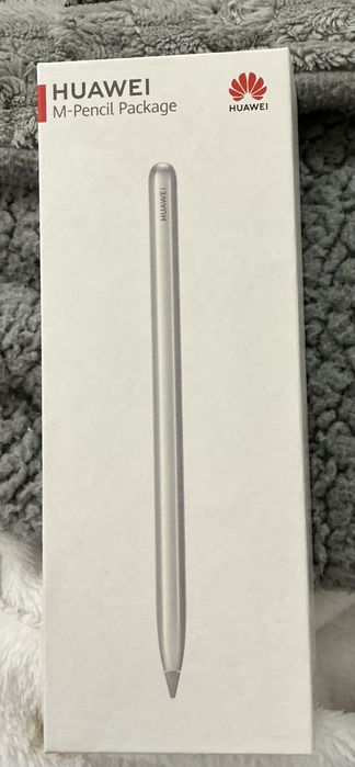 Huawei Matepad com uma capa e caneta huawei incluída