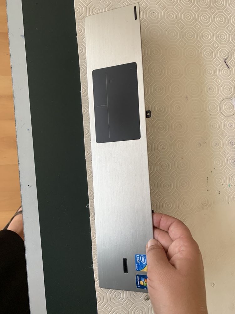 HP ProBook 4520s Palmrest + Touchpad + Finger print + Cables