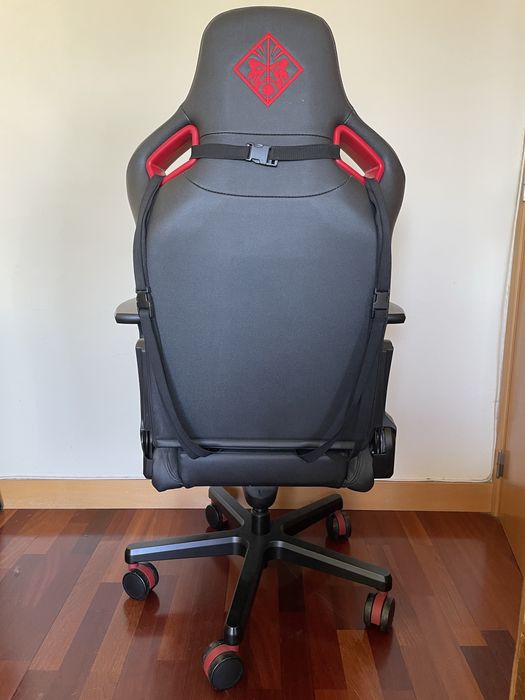 HP Omen Citadel Cadeira Gaming Preta/Vermelha