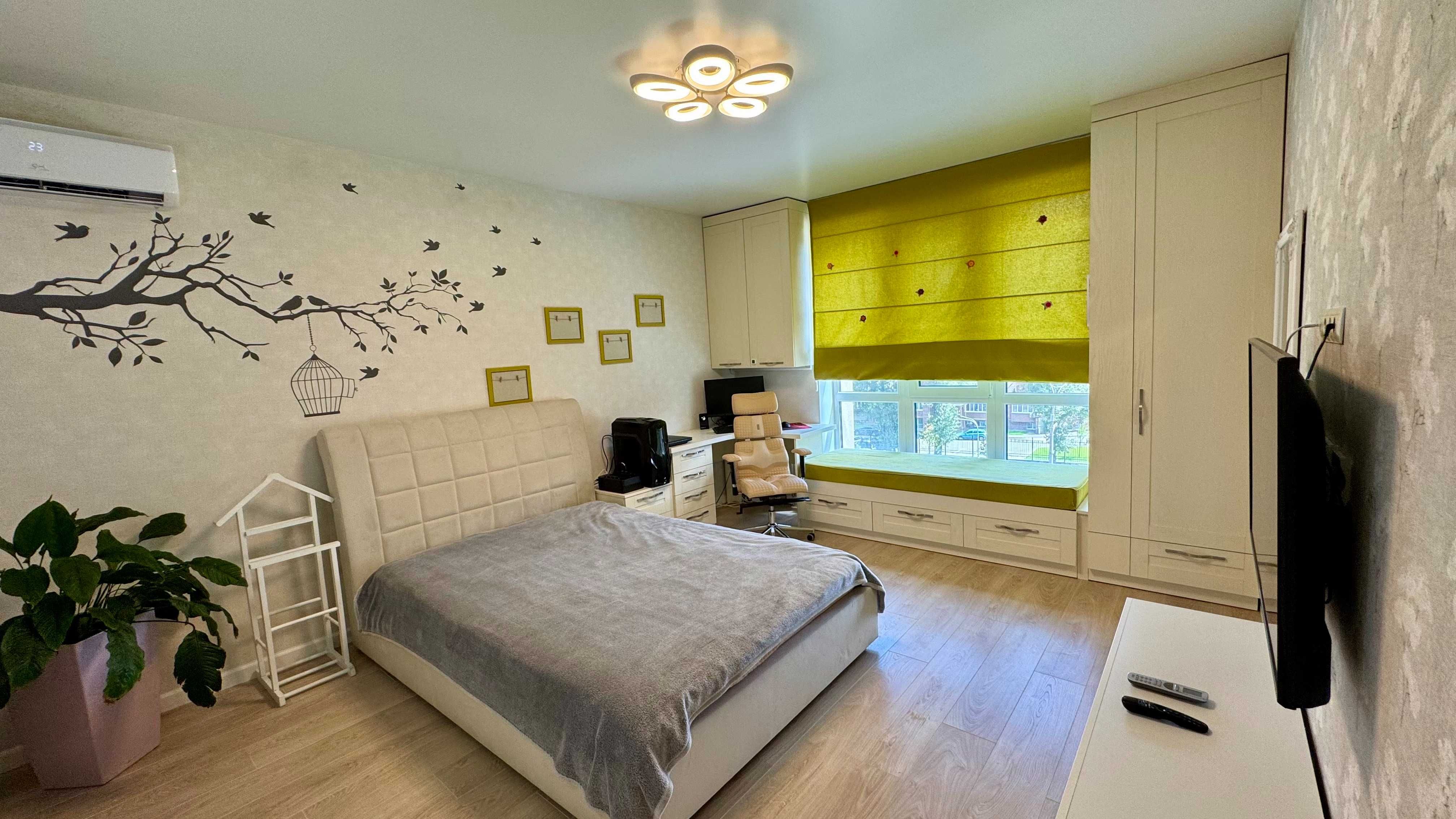 Продаж 4-х кімнатна квартири ,107 м2. в ЖК "Кришталеві Джерела"