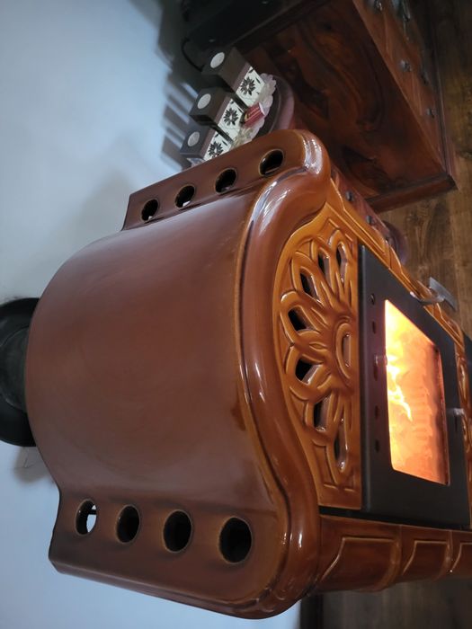 Sprzedam  piec  kominkowy kaflowy