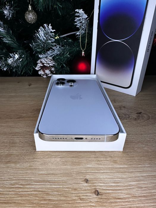 iPhone Silver 14 pro Max 256gb (9.5/10)-
оригінал із Німеччини