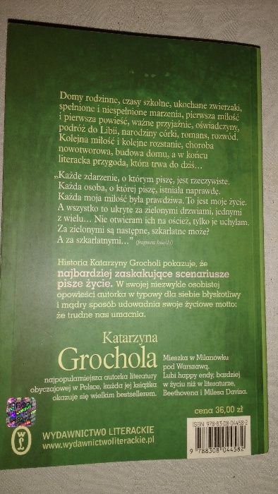 Zielone dzwi Grochola