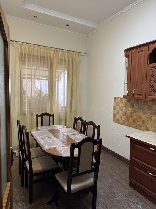 Здається будинок подобово/довгостроково