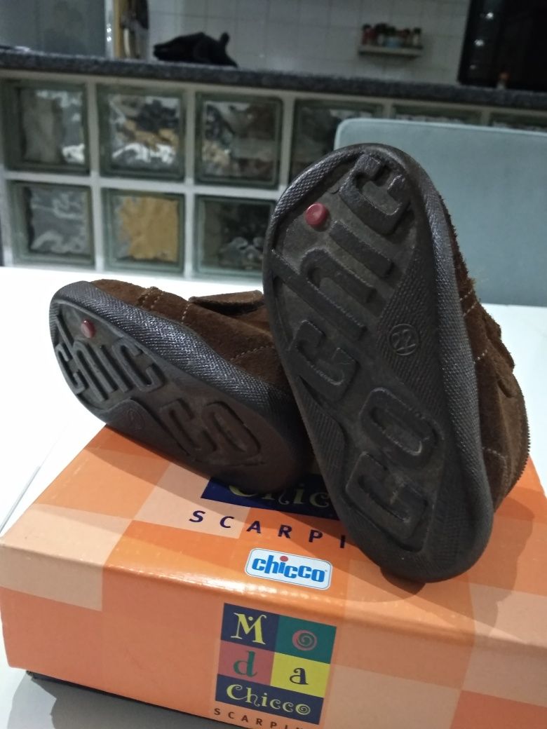 Botas chicco 22, castanho