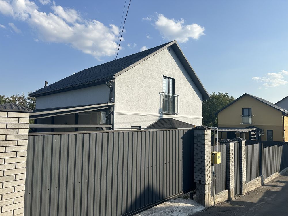 Продам Готовий будинок з ремонтом 110 кв.м. 4 кімнати ближні Зарванц1