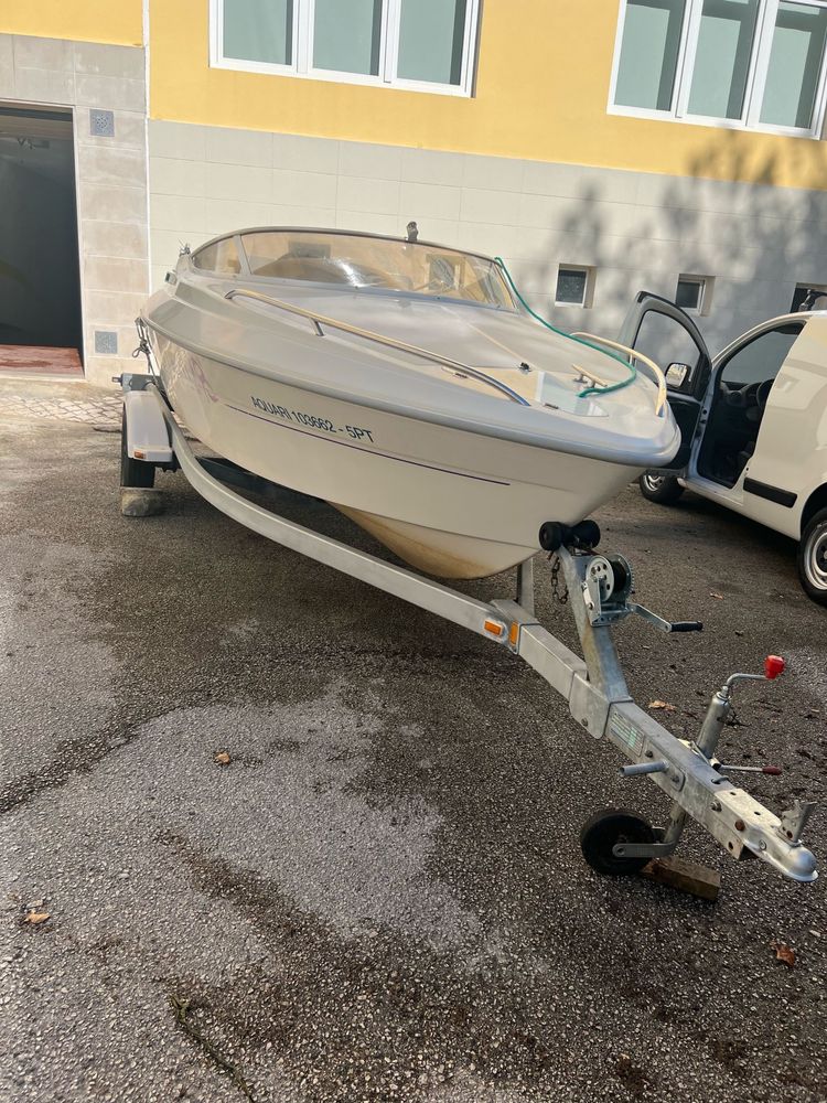 Barco Sessa e Reboque