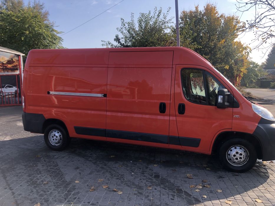 Вантажні перевезення,вантажники.