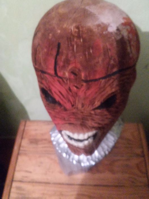 Iron Maiden Eddie the head/ різьба по дереву,скульптура