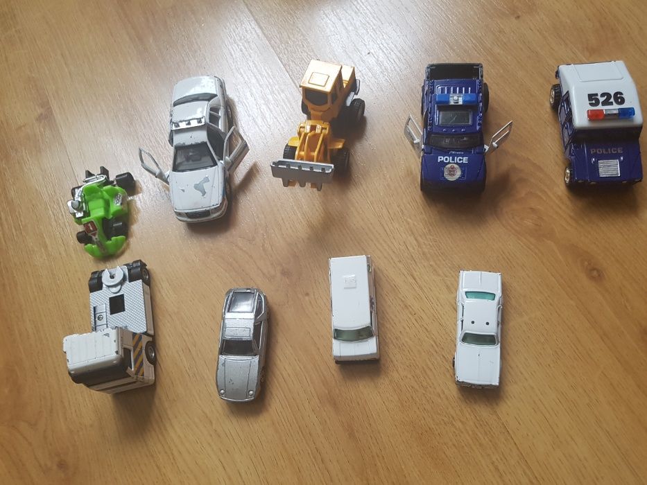 Pojazdy samochody metalowe zestaw