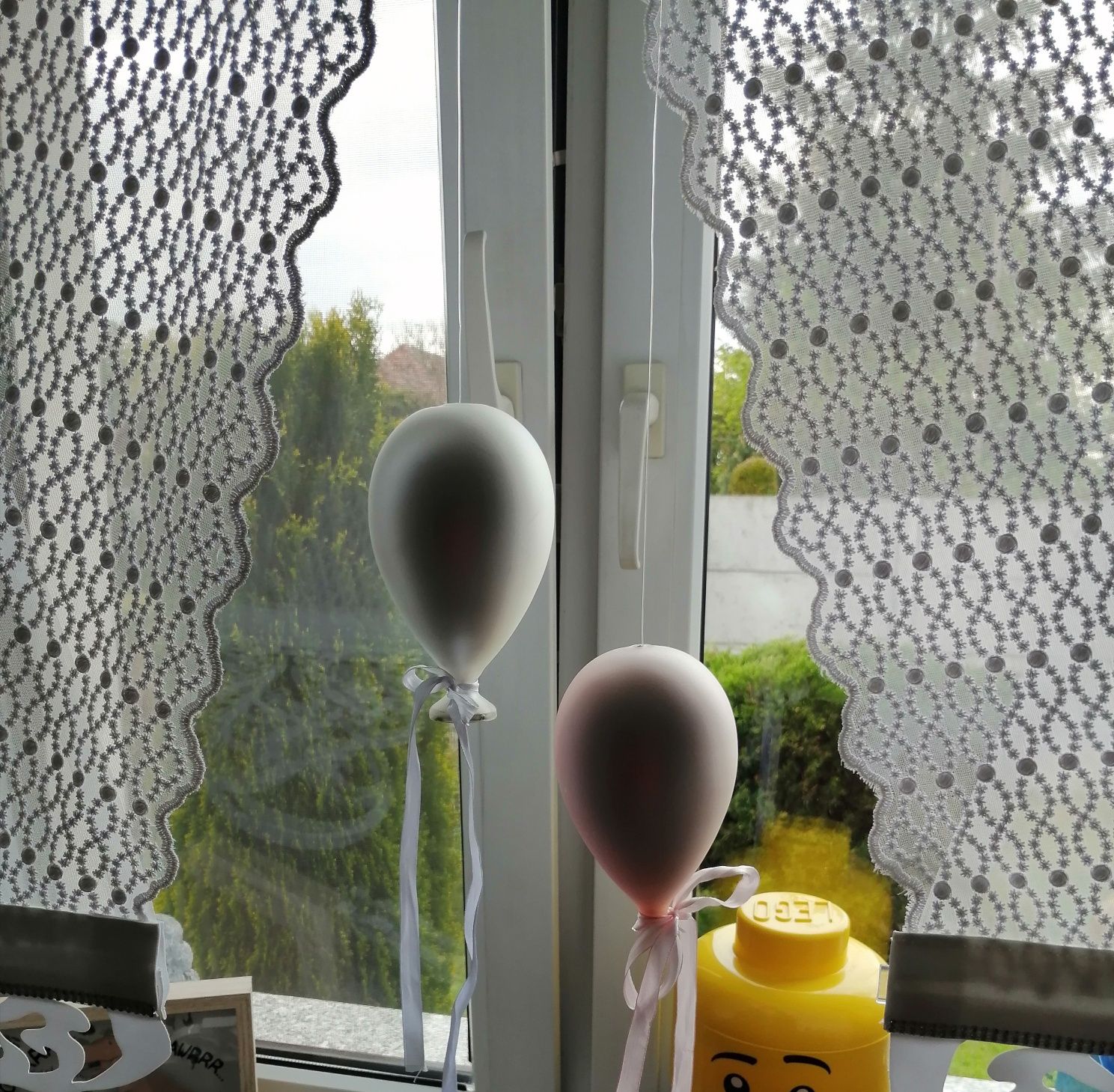 Ozdoba na okno dla dzieci balony