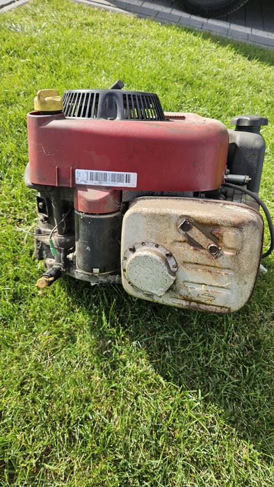 Silnik briggs stratton uszkodzony Intek 13,5