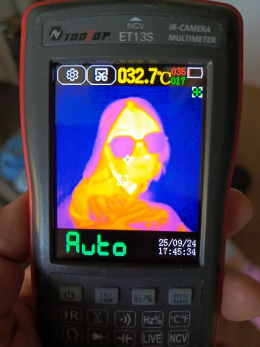 Tooltop ET13S kamera termowizyjna multimetr