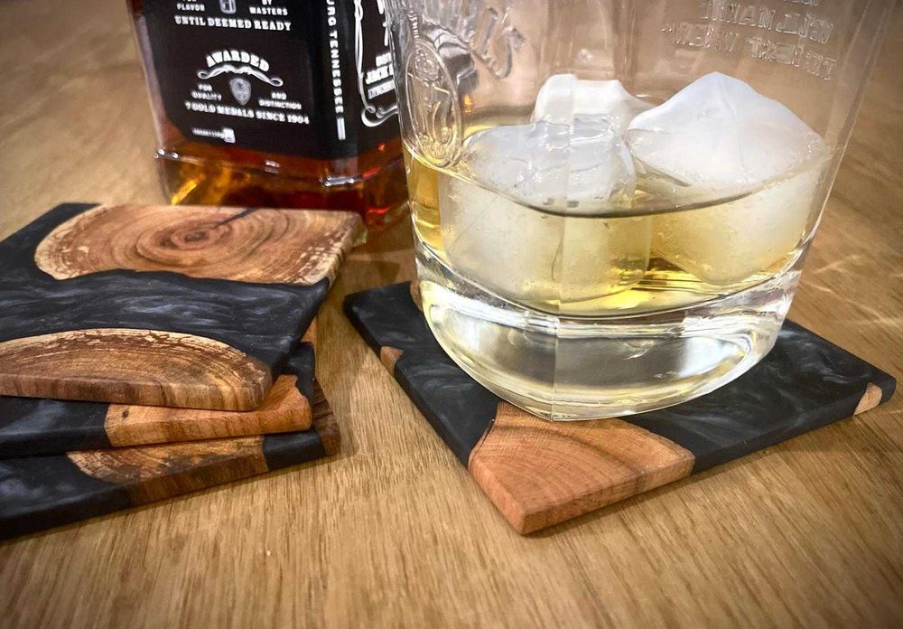 Podkładki z żywicy i drewna