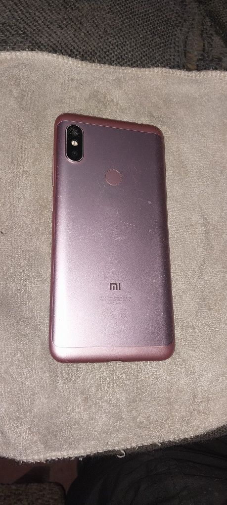 Продам мобильный телефон MI Y6pro