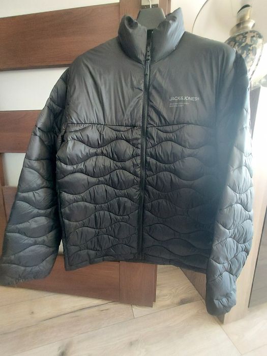 Super kurteczka Jack&Jones nowa.
