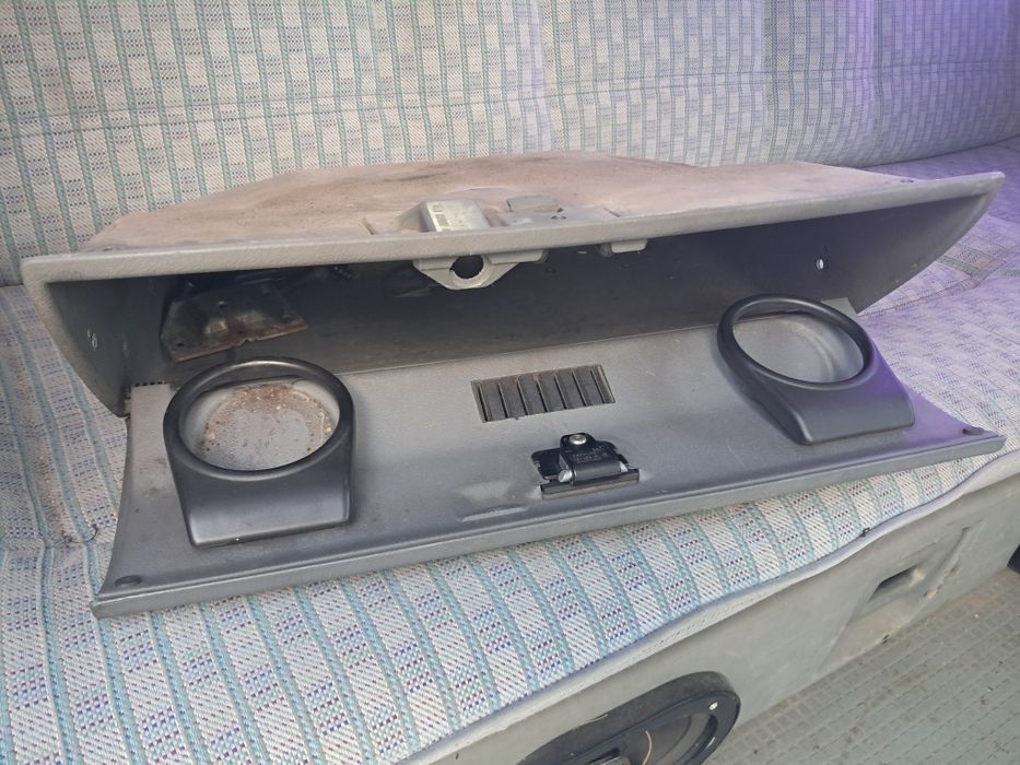Schowek pasażera 2x kubek VW T4 Transporter Caravella Multivan