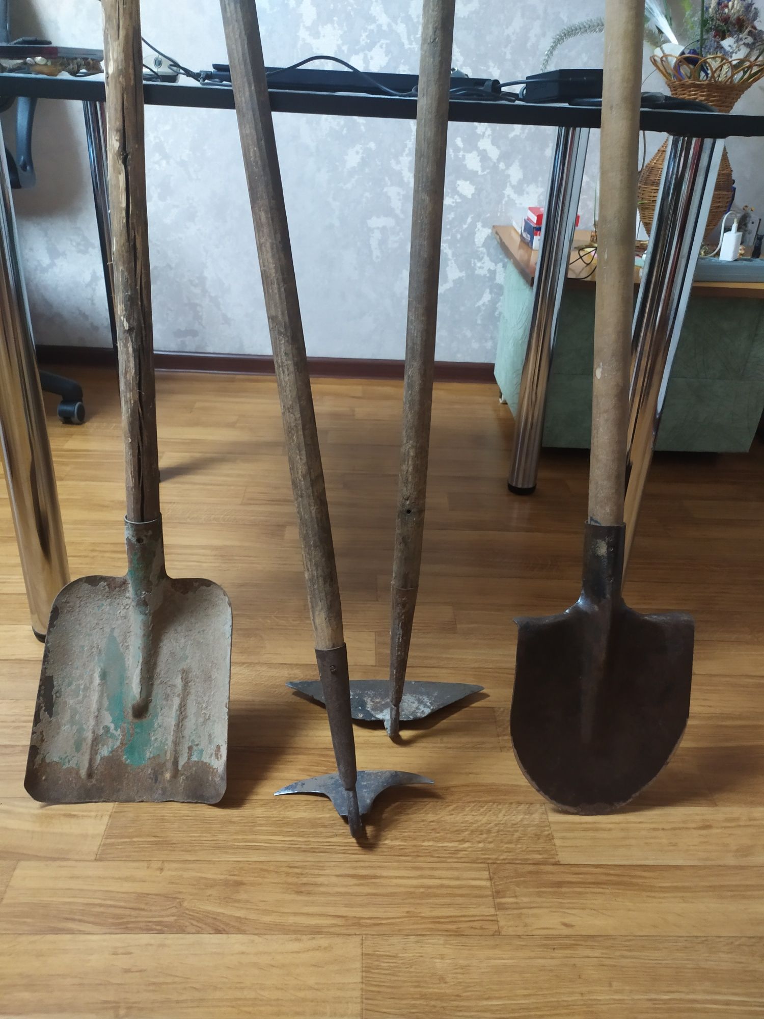 Продам сельхоз инвентарь.