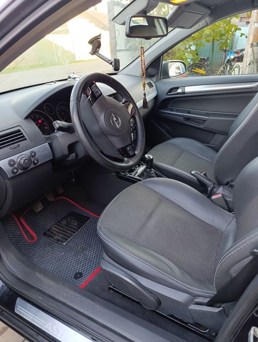 Продам Опель Астра 2008 рік..