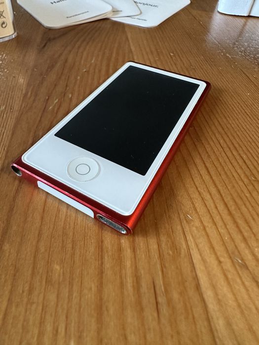 iPod Nano 7 Product Red