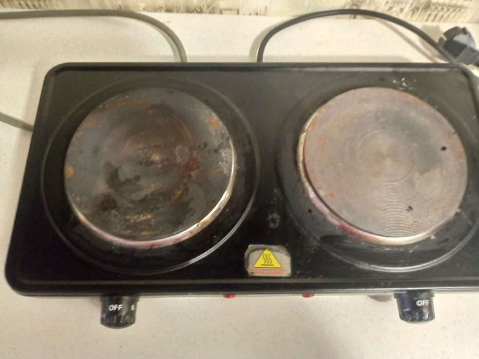 Продам электрическую плиту