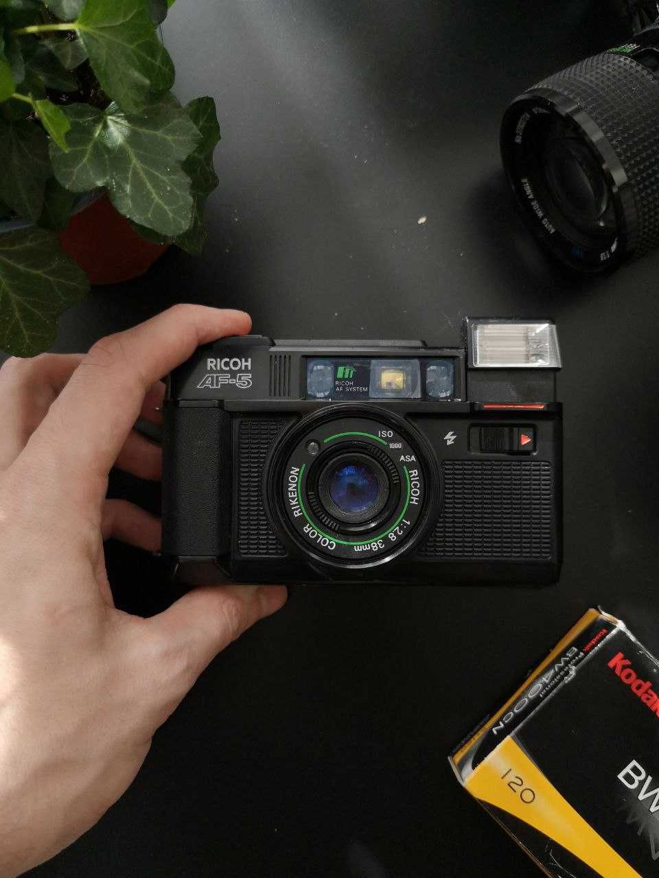 Плівочна камера Ricoh AF5