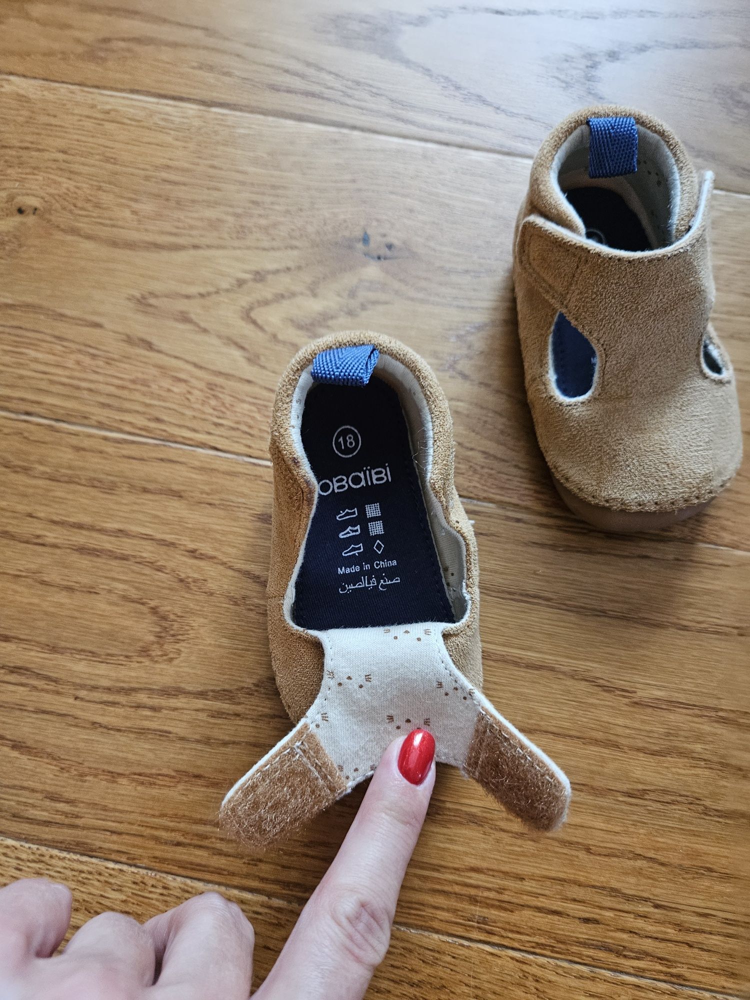 Buty dla niemowląt rozmiar 18 obaibi
