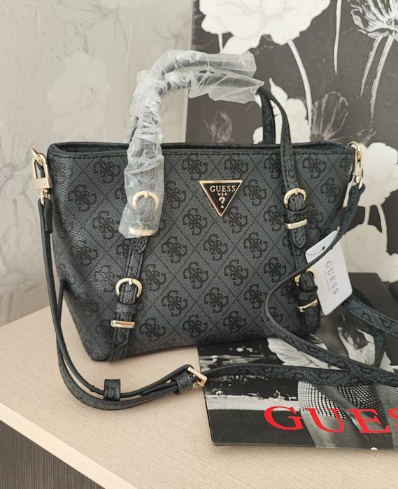 Жіноча сумка кроссбоді guess оригінал