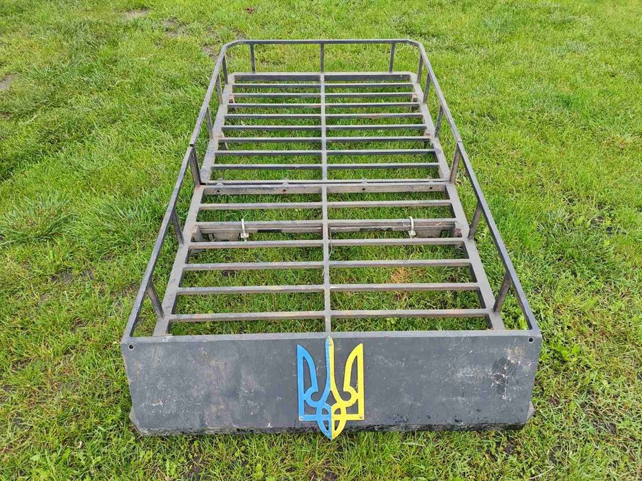 Продам багажник на дах